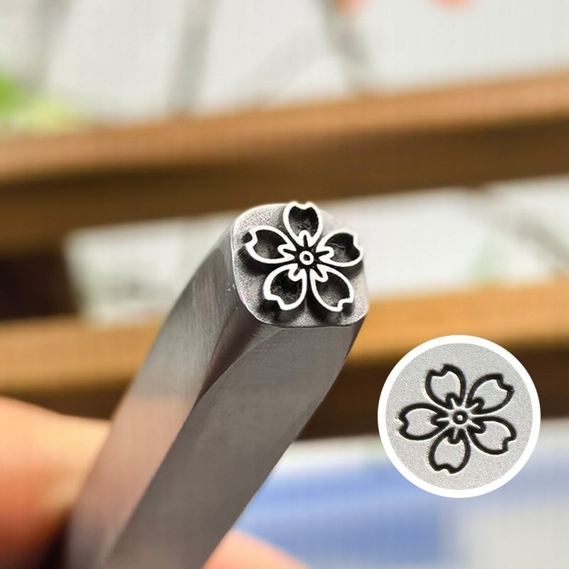 Инструмент для тиснения по мет – обзор и цена Leatherwork Punching Tool
